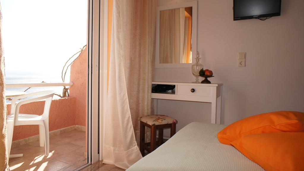 Idi Hotel Agia Galini  Exterior photo